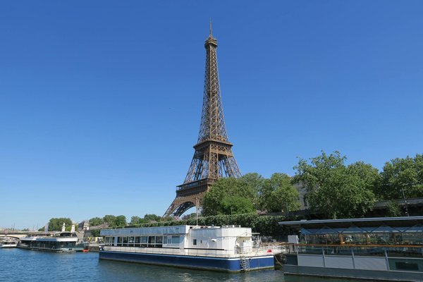 Discover the Best UK Vacation Rentals for an Unforgettable Folk Music Festival Adventure